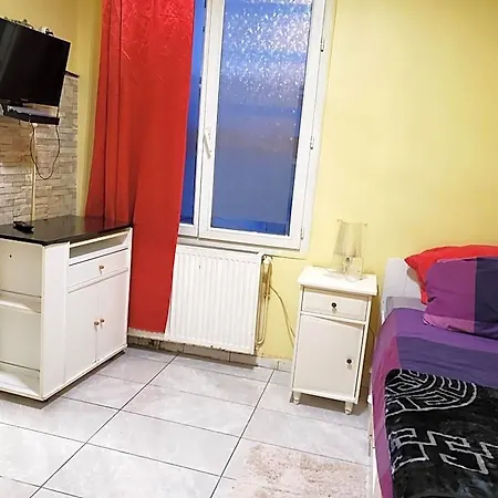 Le Cedre Hotell Saint-Denis (Seine-Saint-Denis)